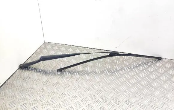 Opel Astra J Front wiper blade arm 13289888