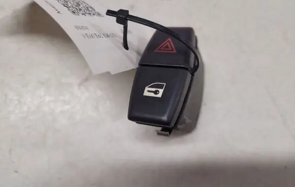 BMW 5 E60 E61 Hazard light switch 61316919506 549519500