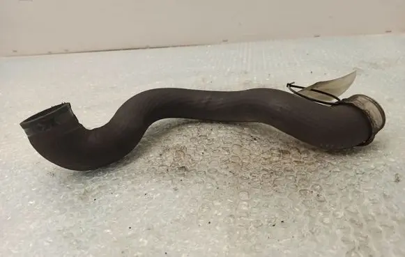 Mercedes-Benz C W204 Engine coolant pipe/hose A2045013082
