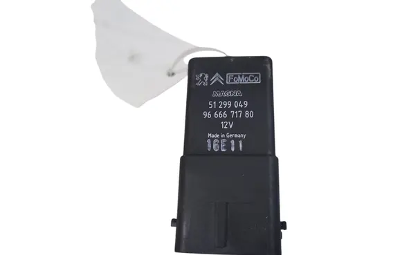 Peugeot 508 Glow plug pre-heat relay 9666671780