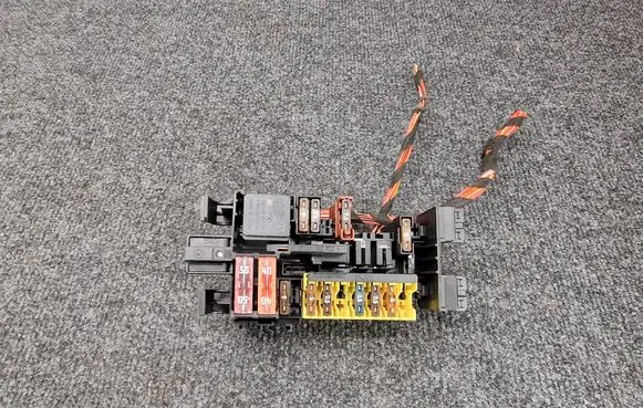 Mercedes-Benz GLC X253 C253 Fuse module A2059067200