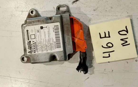 Renault Megane I Airbag control unit/module 7700430059B