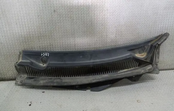 Ford Mondeo Mk III Wiper trim 1S71F02217AH