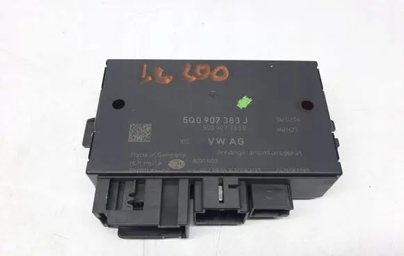 Volkswagen PASSAT B8 Tow bar trailer control unit/module 5Q0907383J