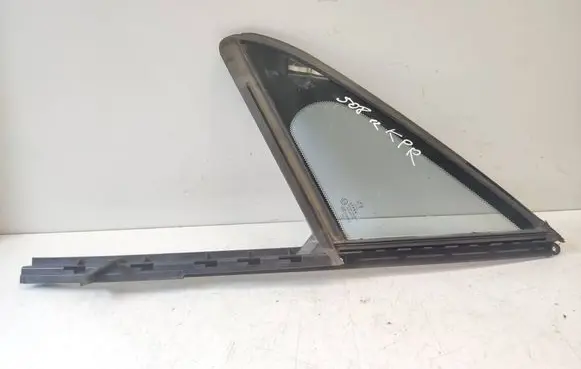 Peugeot 508 Front door vent window glass four-door 30010212