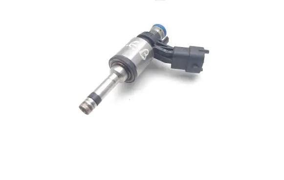 Hyundai Tucson LM Fuel injector 0261500100