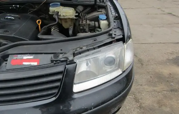 Volkswagen PASSAT B5 Headlight/headlamp 
