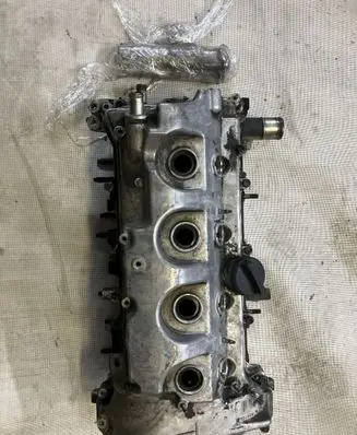 Toyota Avensis T250 Engine head 