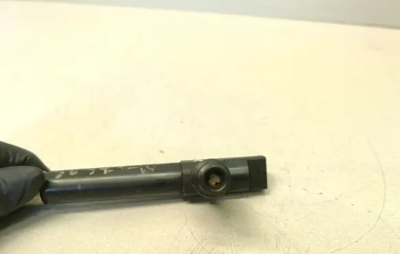 Mazda 626 Fuel injector 6960