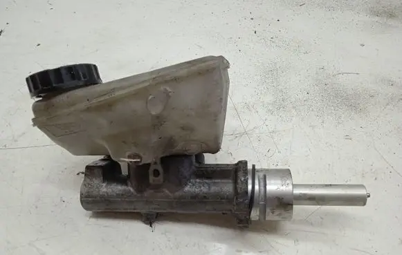 Peugeot 807 Clutch slave cylinder 21311