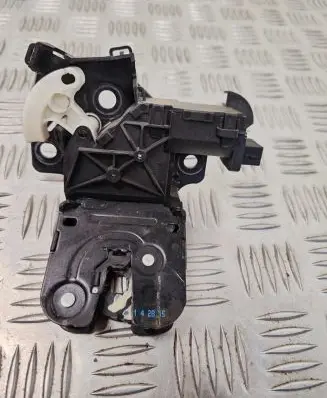 Audi Q7 4L Tailgate/trunk/boot lock/catch/latch 8P4827505C