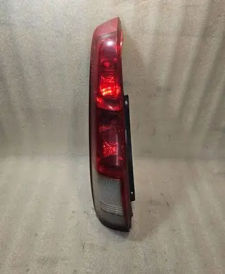 Nissan X-Trail T30 Rear/tail lights Ppt20
