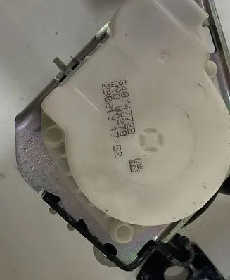 Ford Focus Rear seatbelt