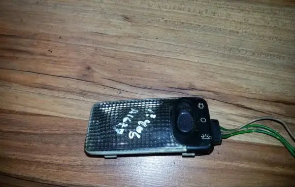 Peugeot 406 Front seat light