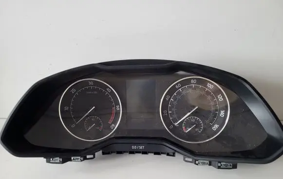 Skoda Superb B8 (3V) Speedometer (instrument cluster) 3V0920941