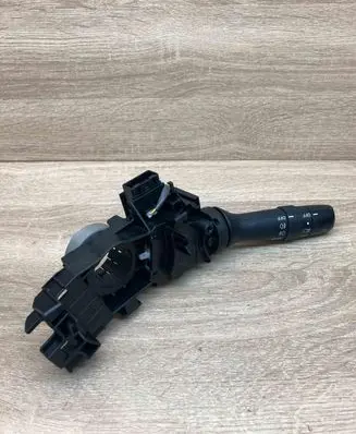 Toyota Auris 150 Indicator stalk 173832 0233017F249 G28