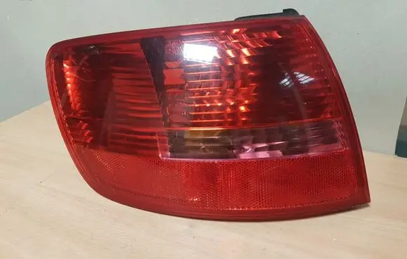 Audi A6 S6 C6 4F Rear/tail lights 4F9945095 89037745