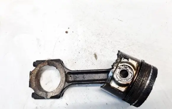 Alfa Romeo 156 Piston with connecting rod