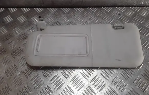 Sun visor