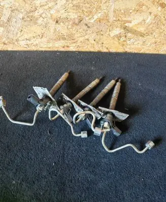 Volkswagen PASSAT CC Fuel injectors set 0445116030