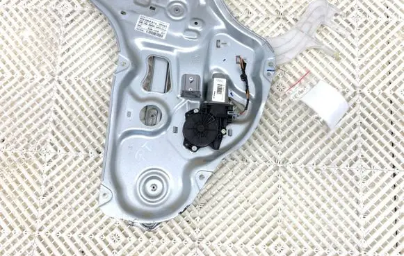 Hyundai ix35 Rear door window regulator with motor 834802Y040