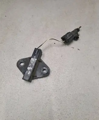 Mitsubishi Outlander Aerial antenna amplifier 8637B115 841M