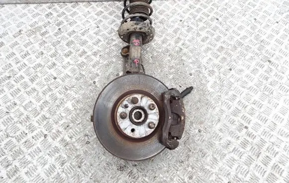 Fiat 500L Front wheel hub spindle knuckle emyt5y