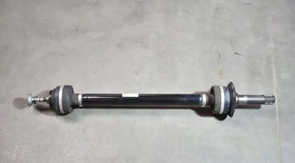 BMW M5 F90 Rear driveshaft 7856936