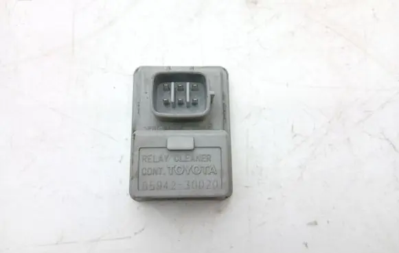 Lexus IS 220D-250-350 Light washer relay 8594230020