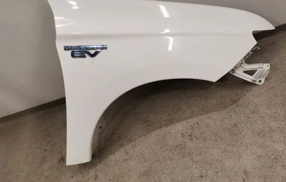 Mitsubishi Outlander Fender 