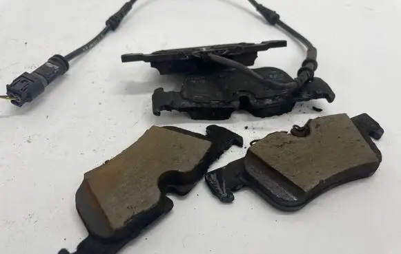 Mini Cooper Countryman F60 Brake pads (rear) 