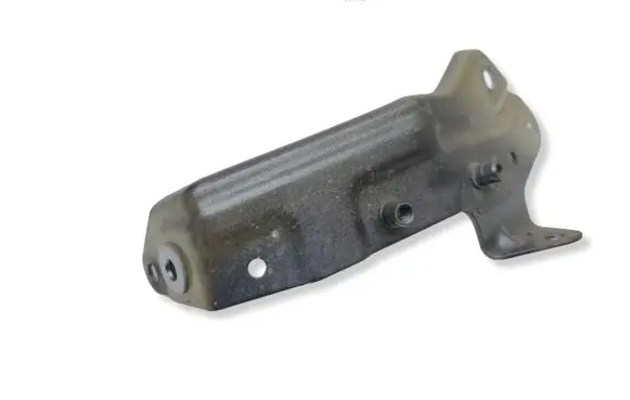Nissan Rogue Fender mounting bracket 641C36RR0A 27320