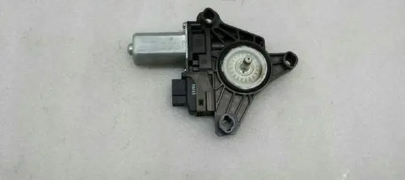 Mercedes-Benz A W176 Rear door window regulator motor 968740100