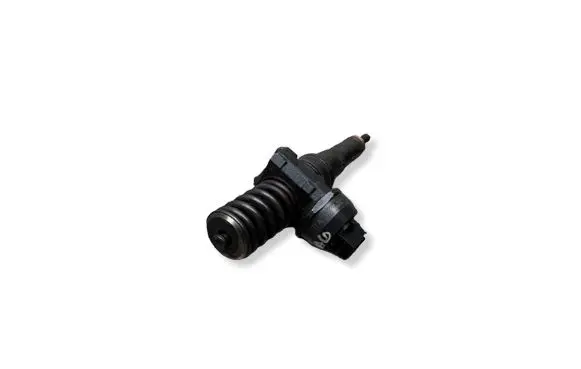Volkswagen Golf V Fuel injector 0414720215 038130073AG