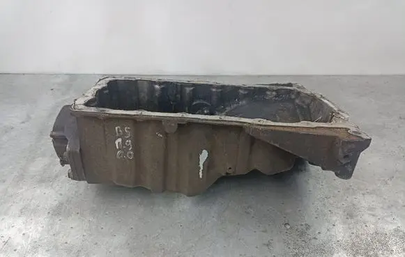 Volkswagen PASSAT B5 Oil sump 06B103603N