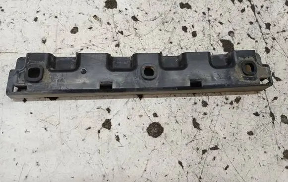 BMW 6 E63 E64 Front bumper mounting bracket 7072876 5177 22949911