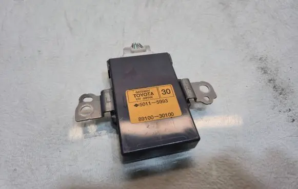 Lexus GS 250 350 300H 450H Gateway control module 8910030100