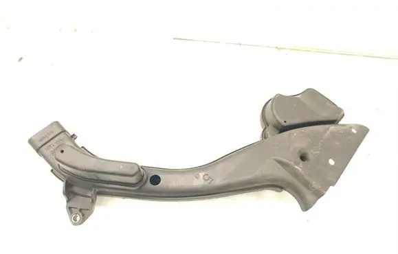 Nissan Qashqai Air intake duct part 4ED0B