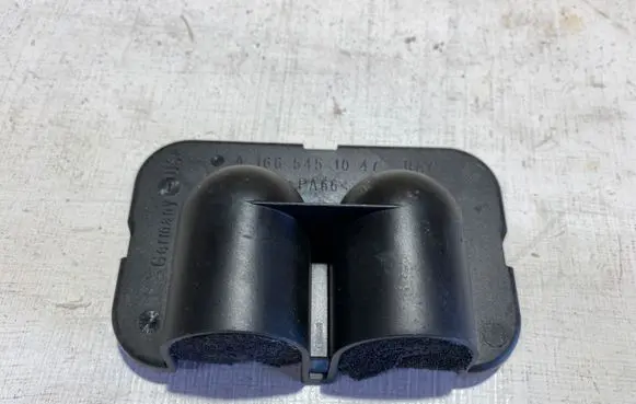 Mercedes-Benz GLE (W166 - C292) Other dashboard part A1665451047