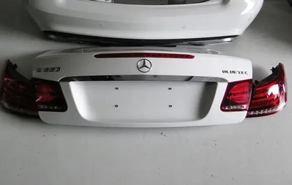 Mercedes-Benz E C207 W207 Set of end parts 
