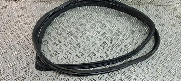 Honda CR-V Rubber seal rear door