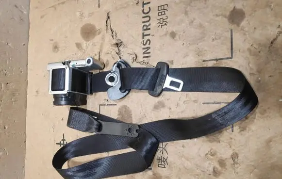 MG HS Seat belt trim 10363550