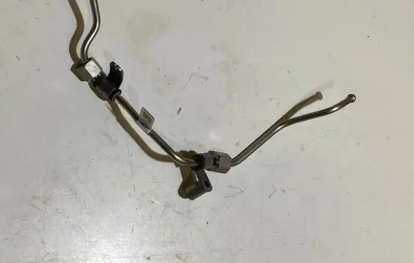 Ford Mustang VI Fuel injector supply line/pipe JR3E9J323CC 19073
