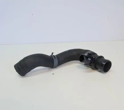 Audi A4 S4 B9 8W Engine coolant pipe/hose 8W0121140