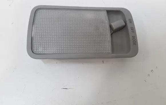 Toyota Corolla Verso AR10 Rear seat light