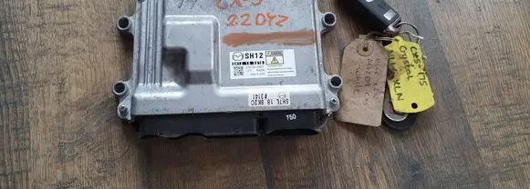 Mazda CX-5 Engine control unit/module SH1218881B 2757005607