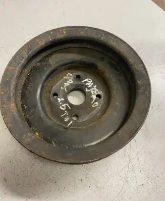 Mitsubishi Pajero Crankshaft pulley