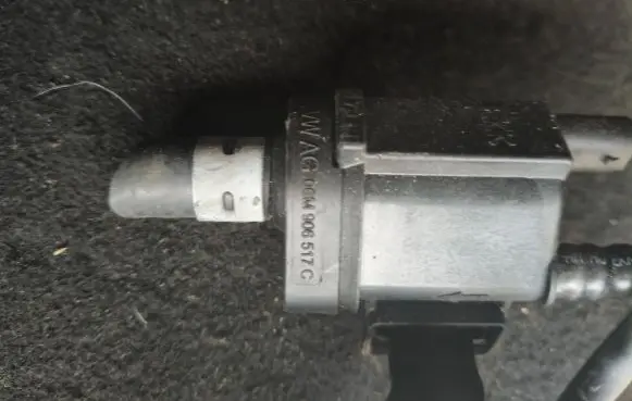 Audi A6 S6 C8 4K Turbo solenoid valve 06M906517C