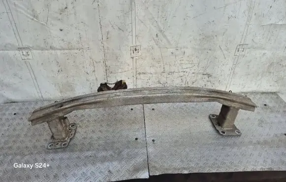 Renault Megane III Front bumper cross member 752100003R