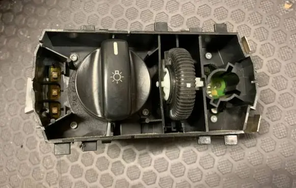 Mercedes-Benz ML W164 Light switch A1645450204 04016420
